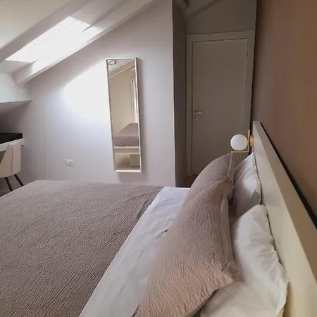 Gt - New Opening Apartment