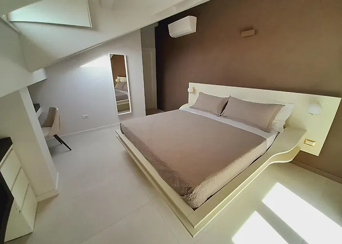 Gt - New Opening 维博瓦伦蒂亚码头